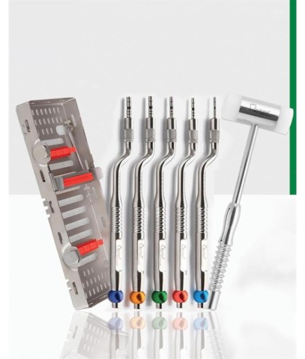 Queen  İç Bükey L Açılı Osteotom 2-2-2-8-3-3-5-4Mm 17Cm 6 Ad--Kaset (Çekiçli)- QSET5OS001CAS