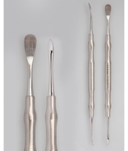Queen  Doğrusal Oval-Sivri Periost Elevatörü Molt 7Mm-4Mm 18Cm - QRAS2H120